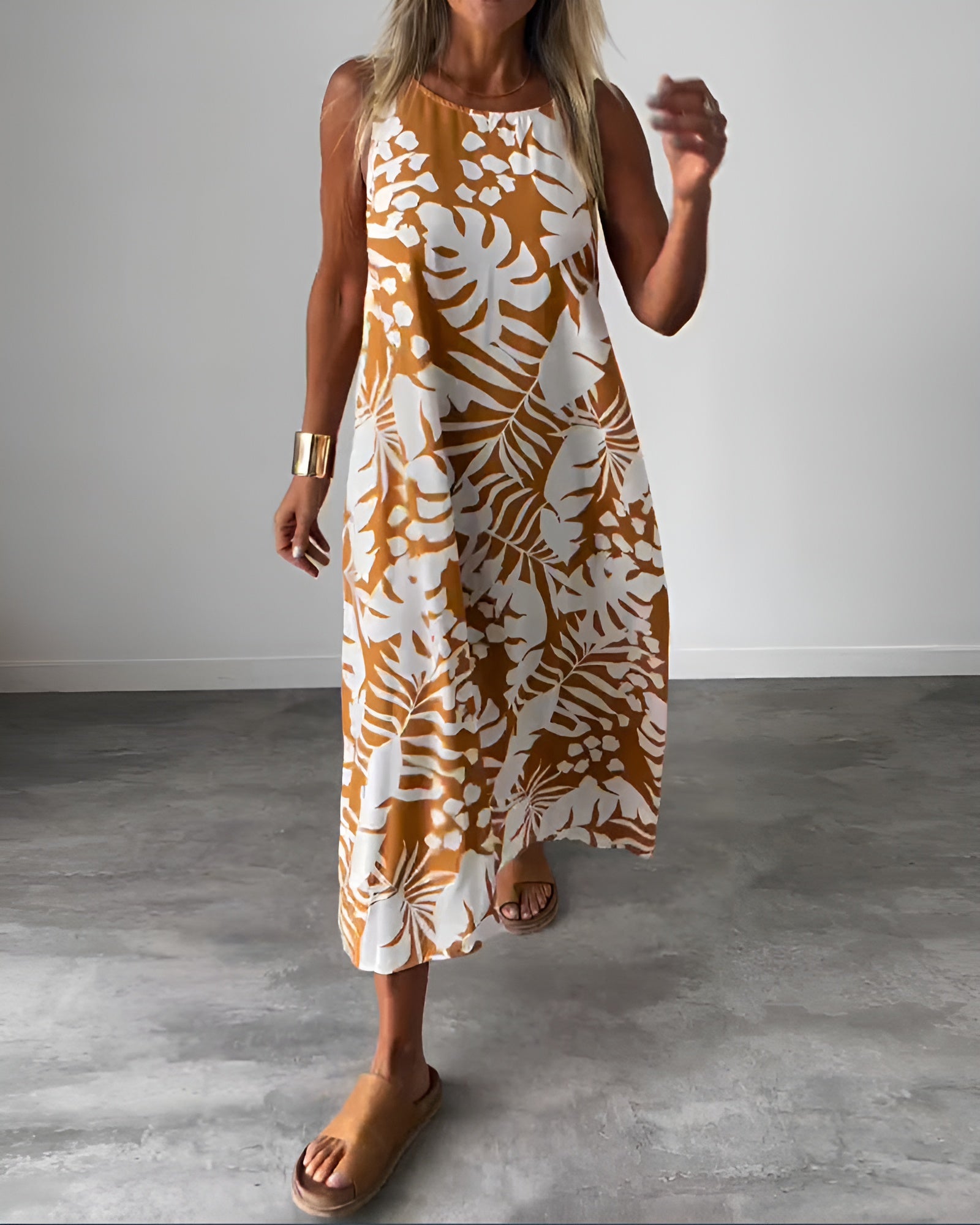 Evelyn | Elegant Sleeveless Maxi Dress