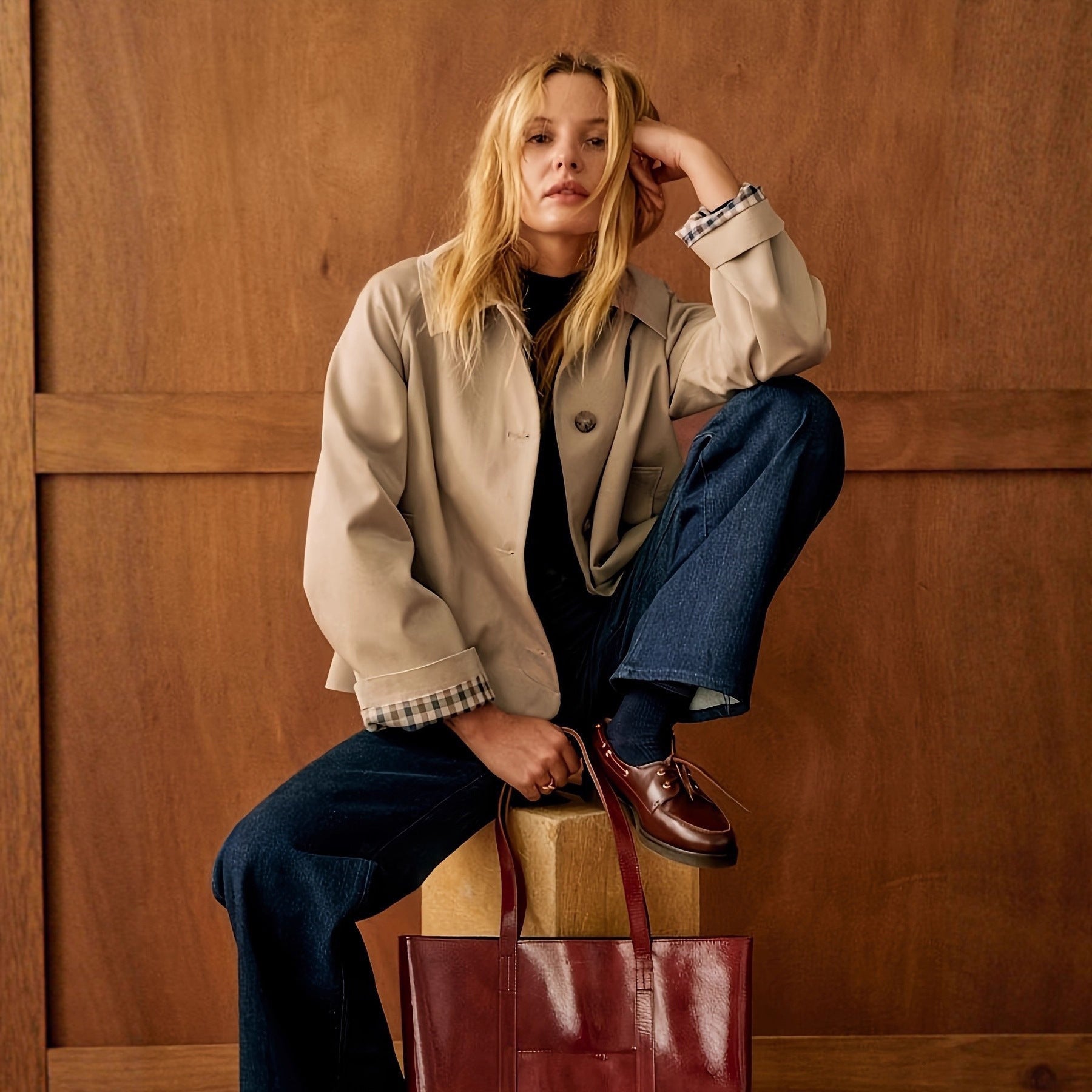 Arabella | Double-Breasted Cropped Coat