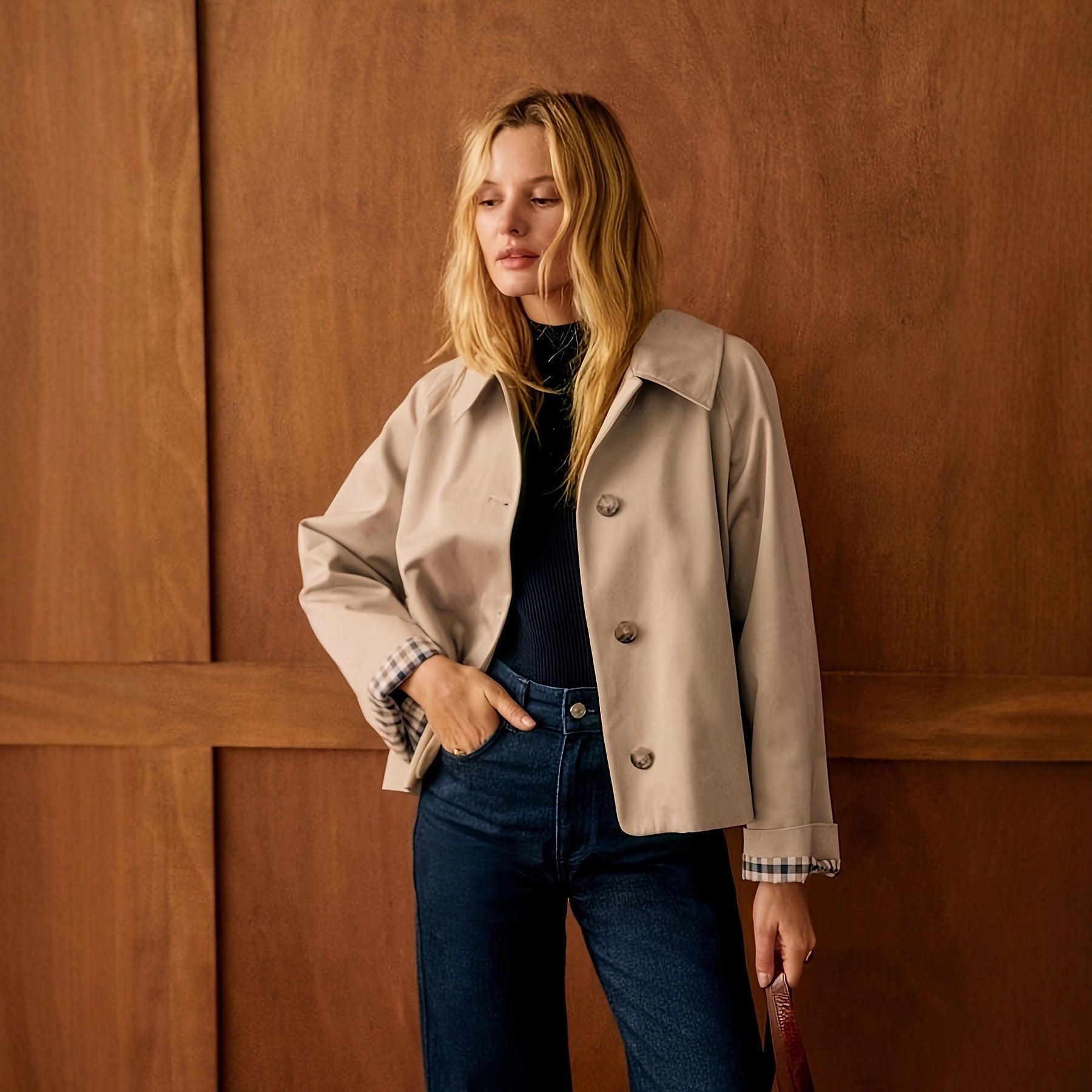 Arabella | Double-Breasted Cropped Coat