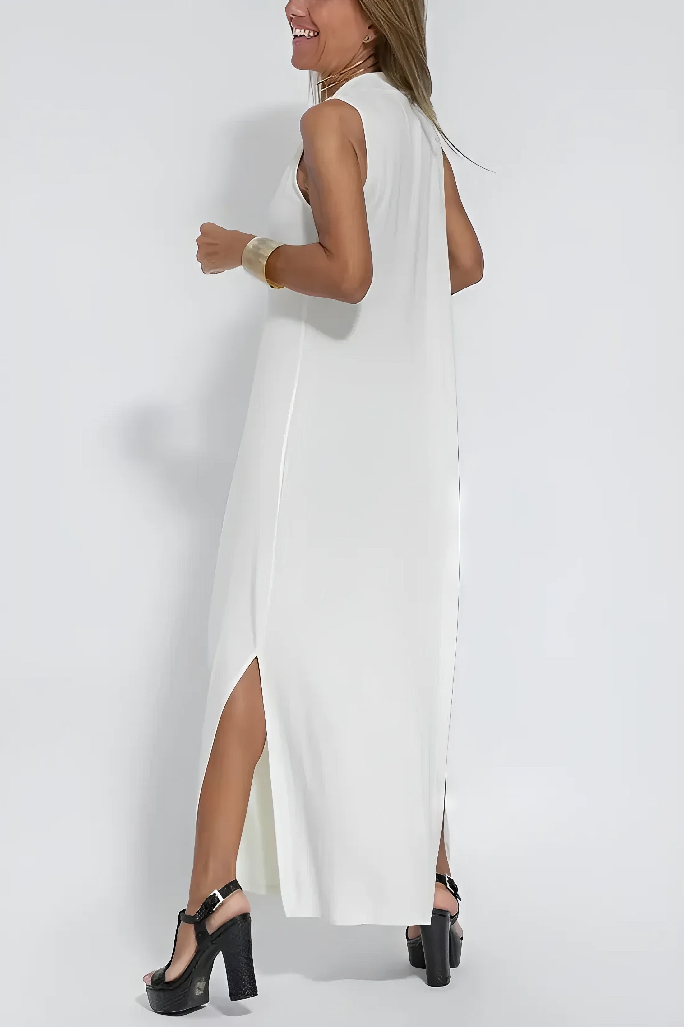 Vivienne | Elegant Flowing Maxi Dress
