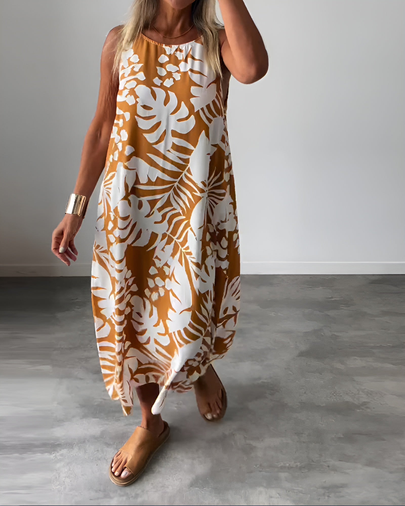 Evelyn | Elegant Sleeveless Maxi Dress