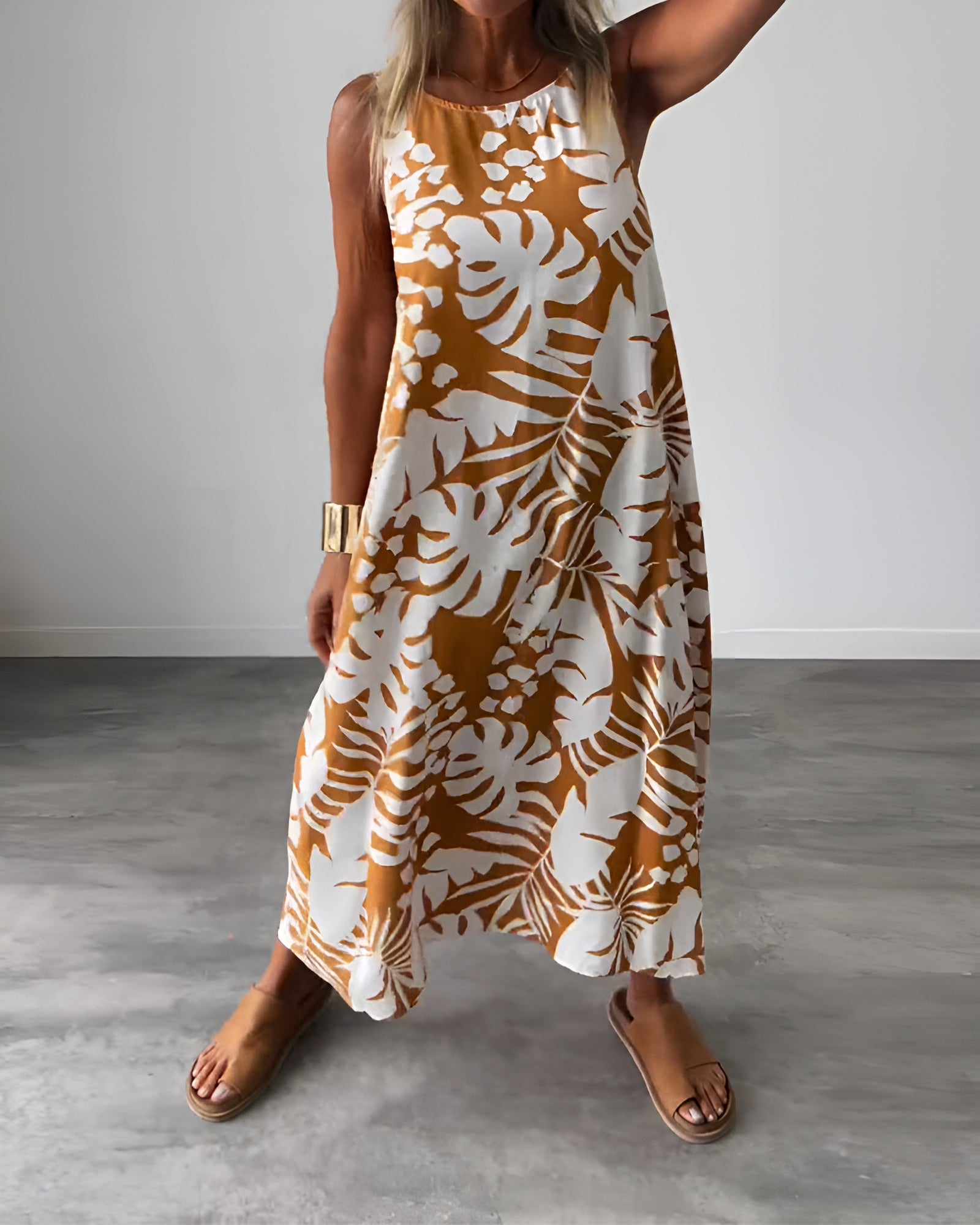 Evelyn | Elegant Sleeveless Maxi Dress