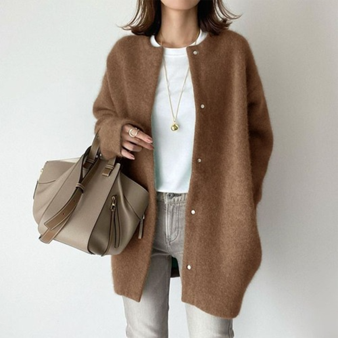 Penelope | Knit Cardigan with Elegant Detailing