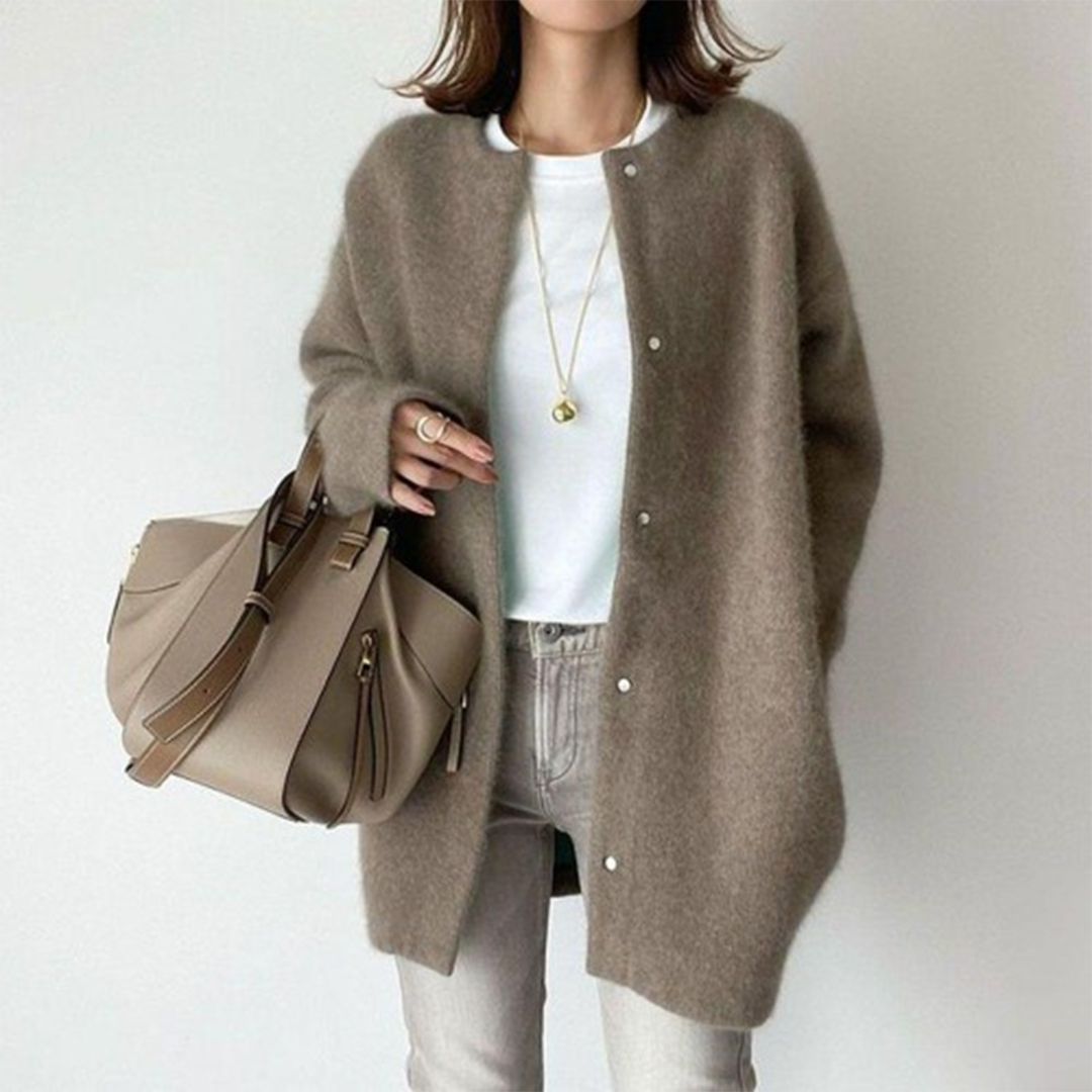 Penelope | Knit Cardigan with Elegant Detailing