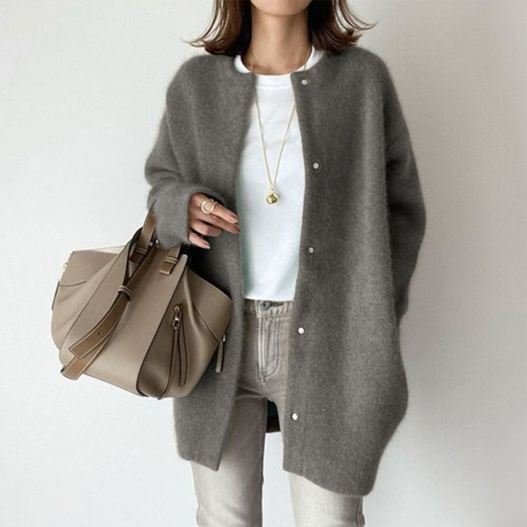 Penelope | Knit Cardigan with Elegant Detailing