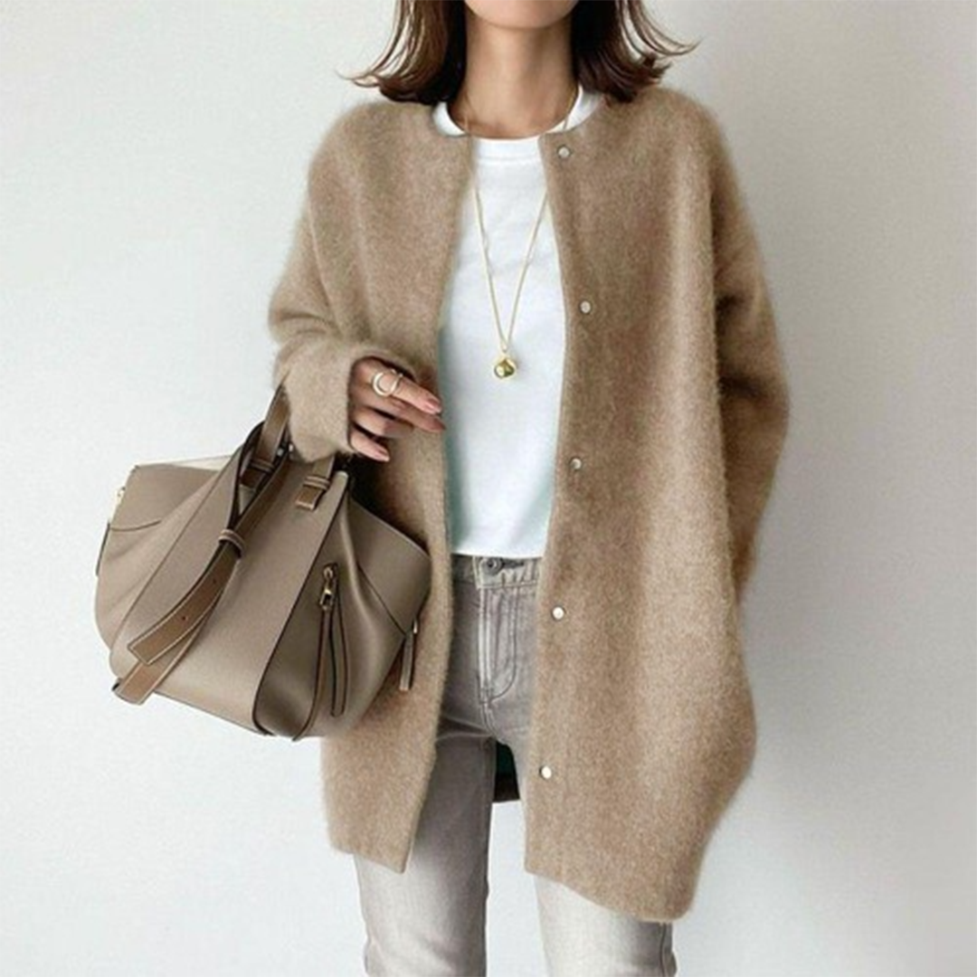 Penelope | Knit Cardigan with Elegant Detailing