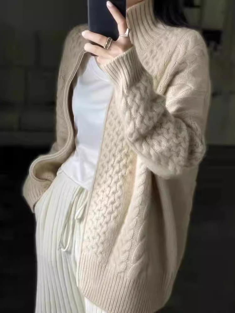 Georgia | Wool Cable Knit Zip Cardigan