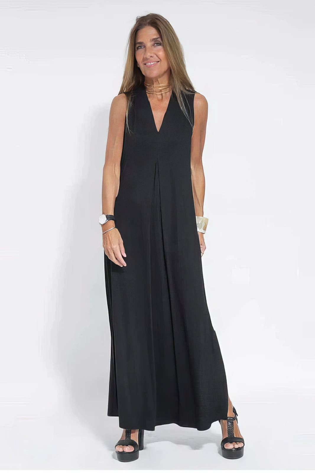 Vivienne | Elegant Flowing Maxi Dress